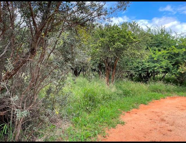 LAND FOR SALE IN CHROOM PARK